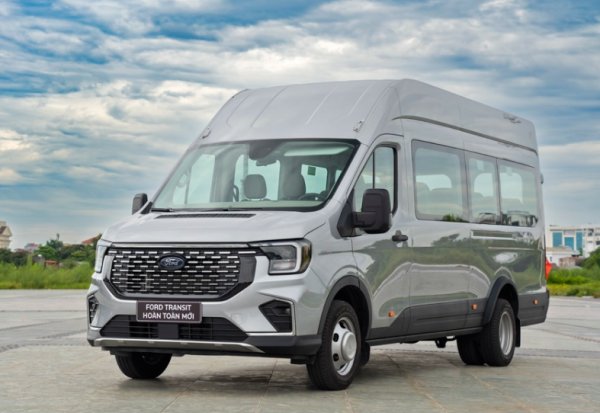 Transit Premium 18 chỗ